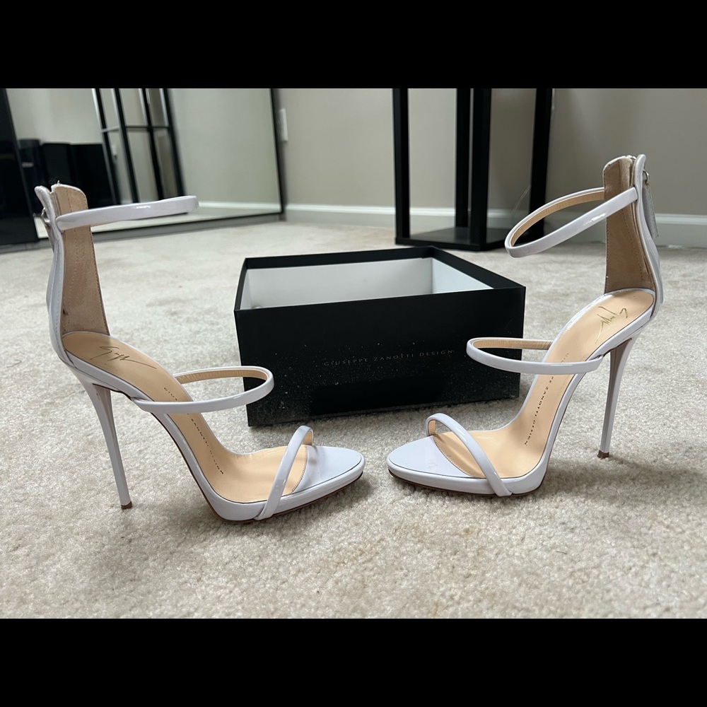 Womens Giuseppe Zonoti shoes in size 37